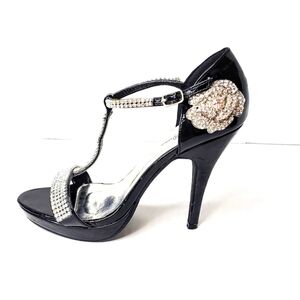 Marichi Mami black patent leather and rhinestone heels. 7M